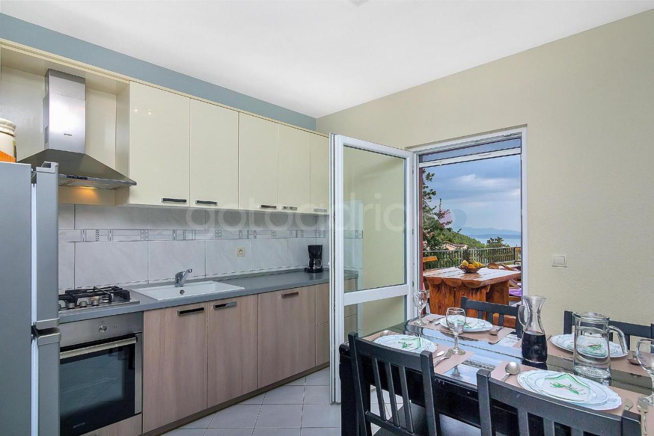 Ferienhaus Darius With Hot Tub Makarska
