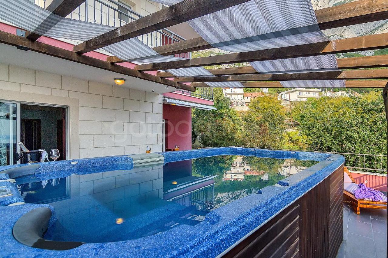 Ferienhaus Darius With Hot Tub